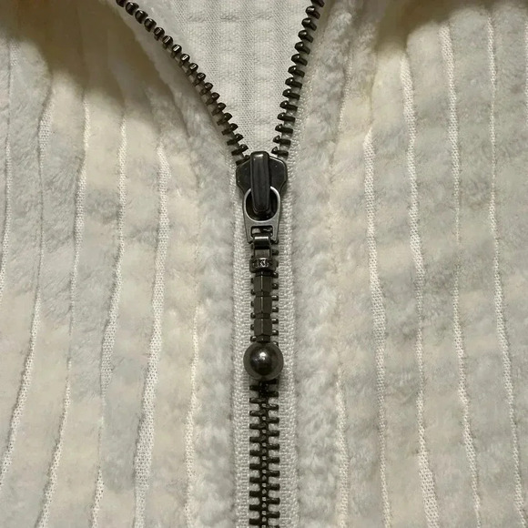 WOOLRICH CORDUROY JACKET - NWOT - medium petite - 100% cotton - ivory corduroy - Picture 6 of 9